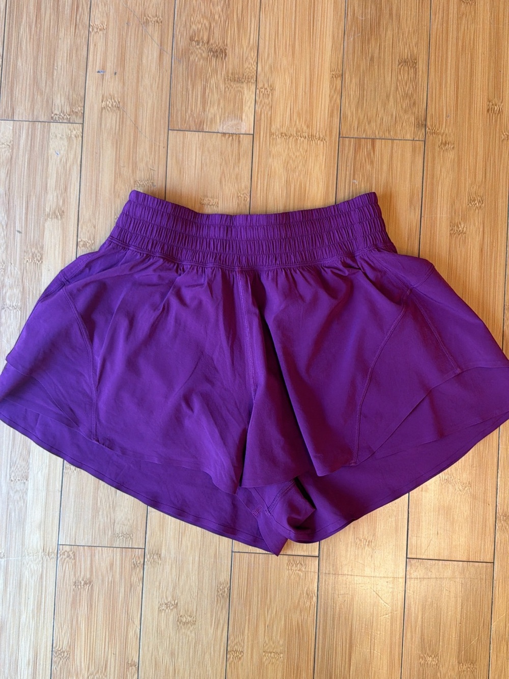 Lululemon Shake it Out Shorts, XS